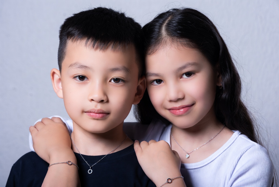 Faut-il faire la différence entre les bijoux pour garçon et pour fille ?